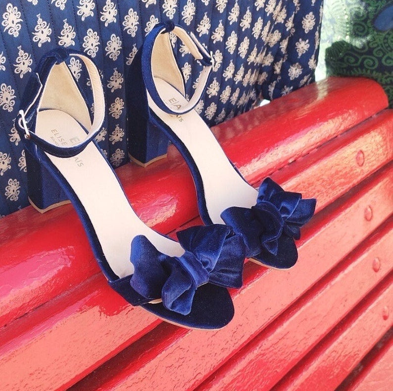 Dark Blue Enchanted Bow