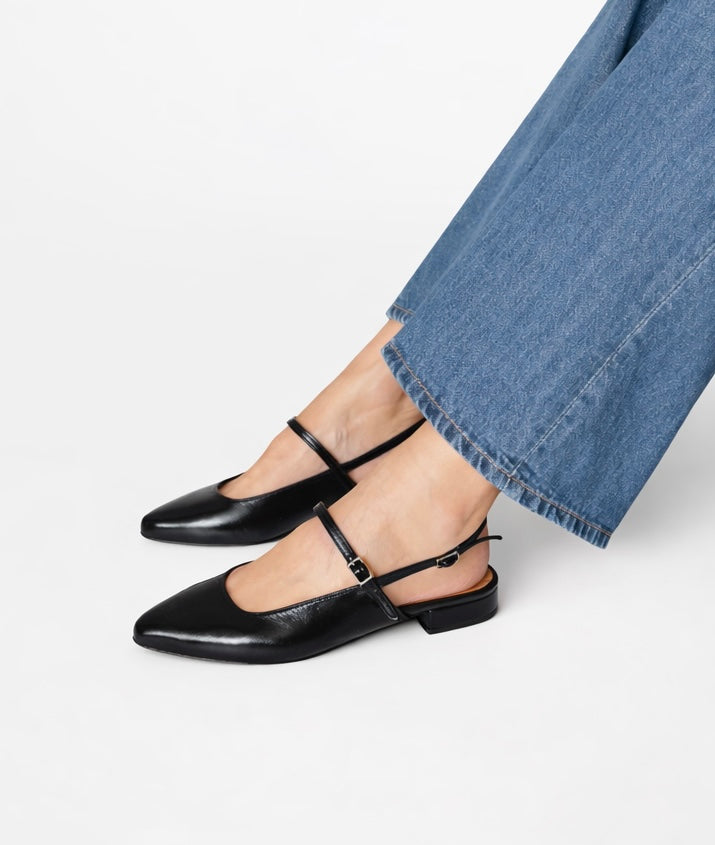 Mary Jane patent leather flats