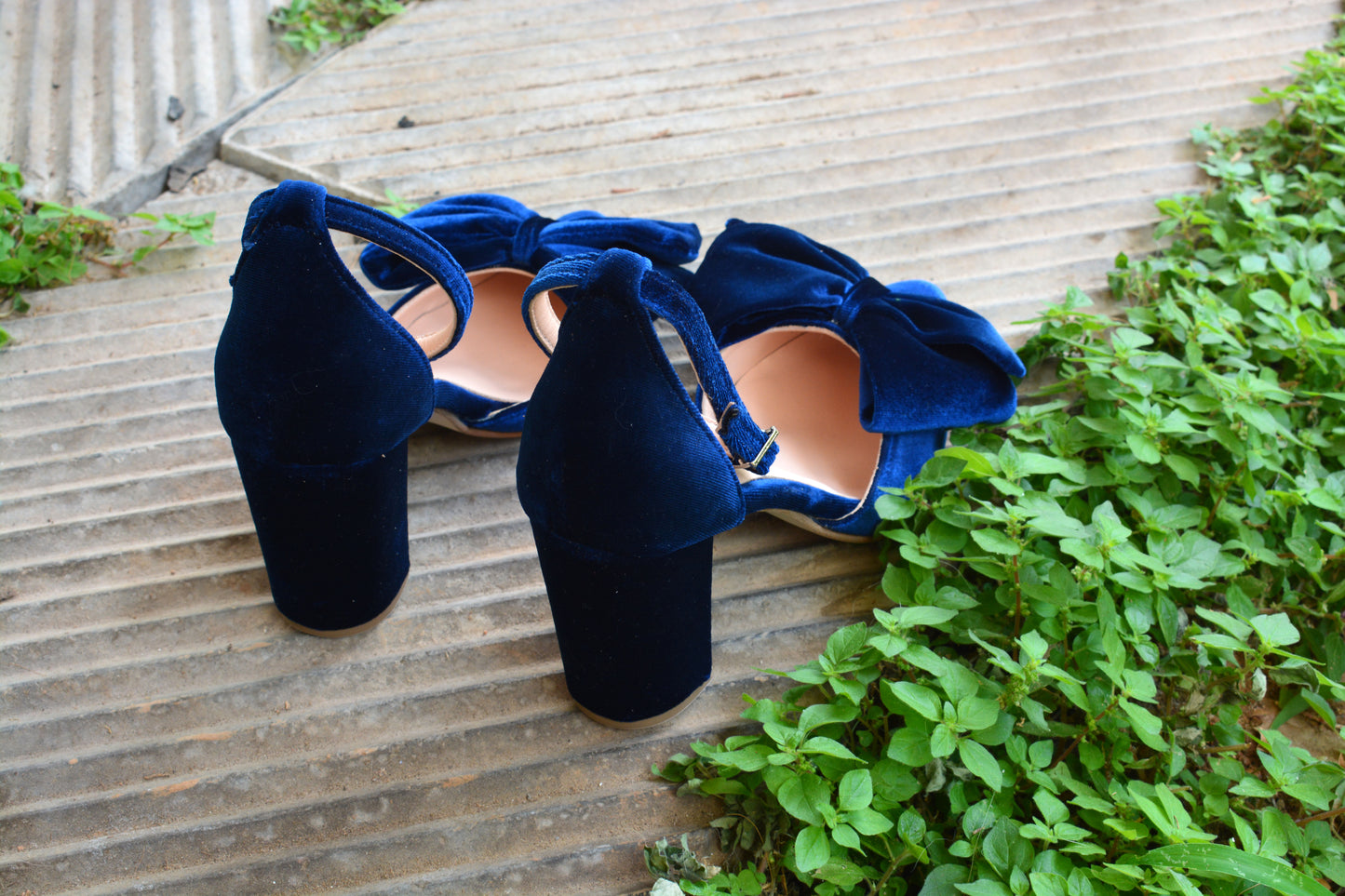 Maddie Bow Dark Blue