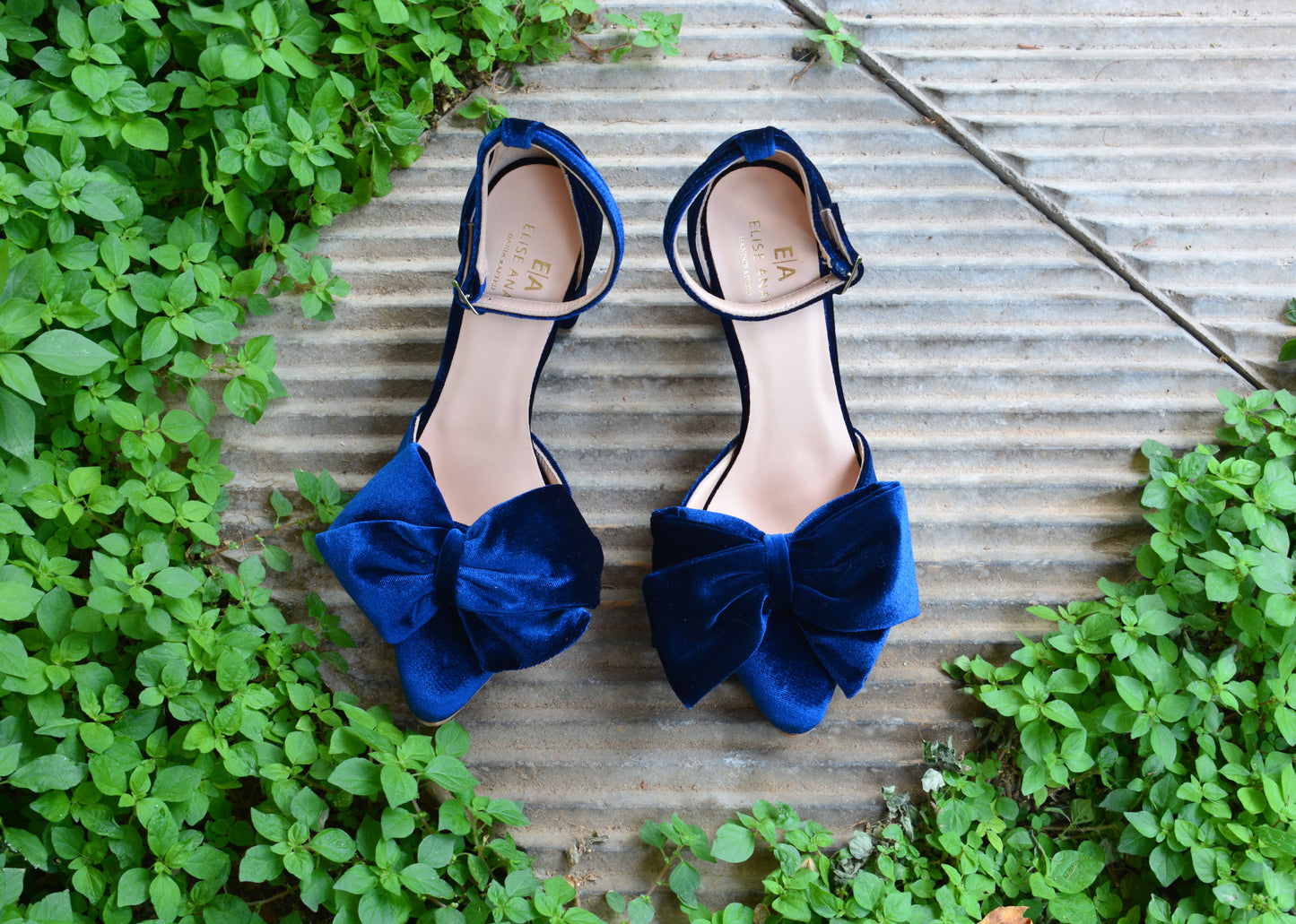 Maddie Bow Dark Blue