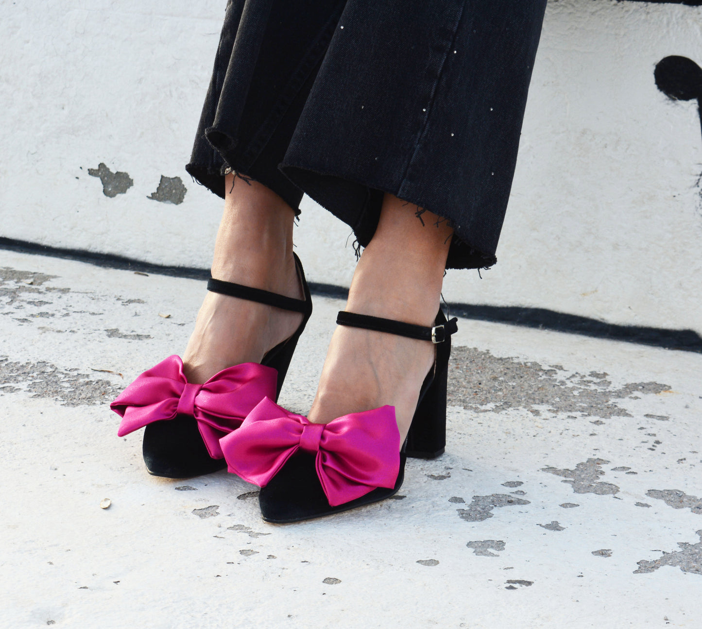 Maddie Black Velvet & Fuchsia Bow