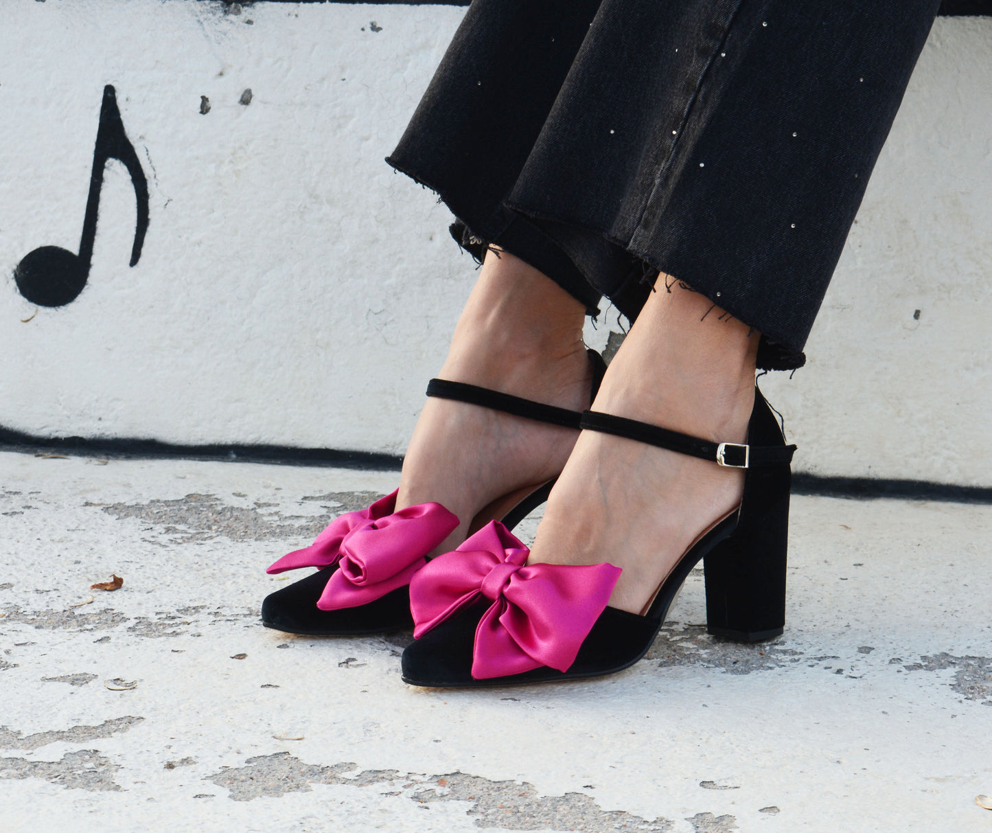 Maddie Black Velvet & Fuchsia Bow