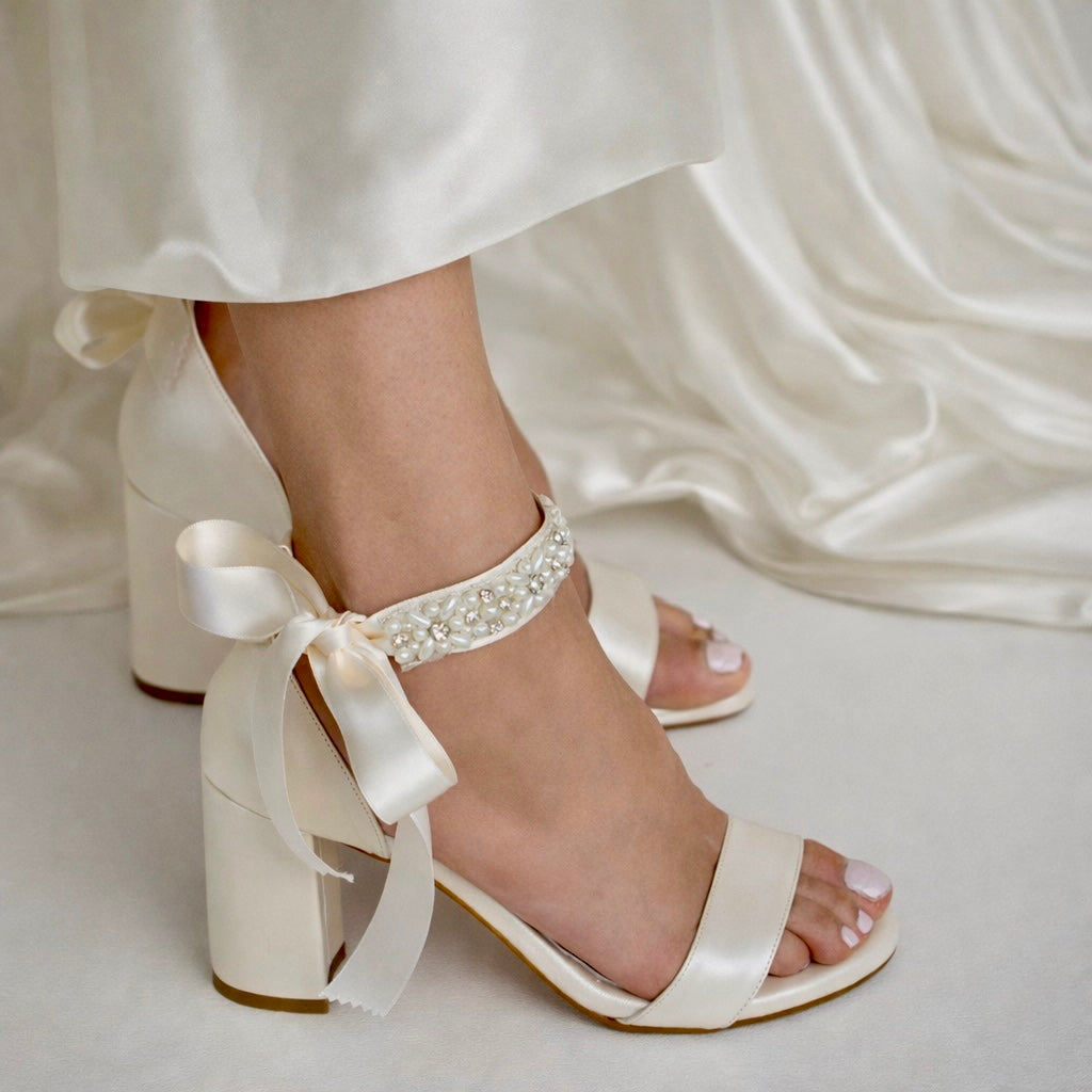 ARIADNI sandals